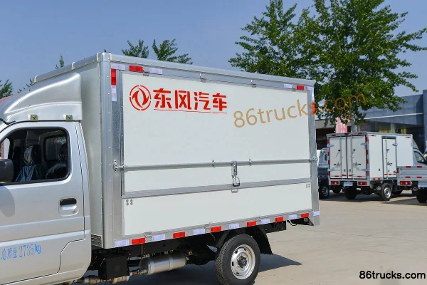 Dongfeng Xiaobawang W08 1.6L 123hp 4X2(6 wheels) 3.05m single-row wing-opening box truck (single rear tire) Body (1) | 86Trucks