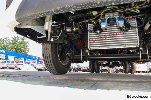 Forland Leader S1 2.3L Diesel 122hp 4X2(6 wheels) WLY 5-Speed 3.94m Single Row Flatbed Light Truck Chassis (2) | 86Trucks