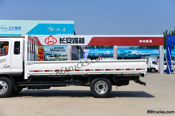 Forland Leader S1 2.3L Diesel 122hp 4X2(6 wheels) WLY 5-Speed 3.94m Single Row Flatbed Light Truck Body (2) | 86Trucks