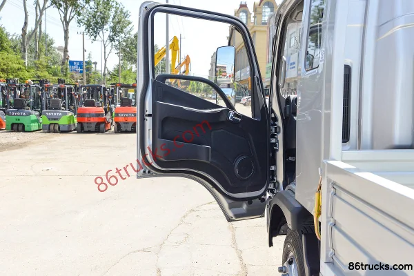 Foton Shidai Linghang M6 160 ch 4X2(6 roues) 3,8 m camion léger à ridelles cabine demi-avancée (2) | 86Trucks