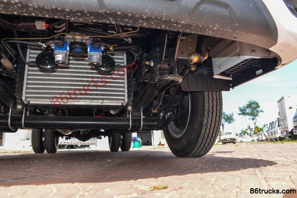 Times Leader S1 2.5L Diesel 150hp 4X2(6 wheels) WLY 5-Speed Air Brake 3.85m Single Row Van Small Truck Chassis (3) | 86Trucks