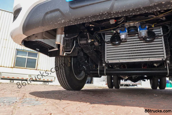 Times Leader S1 2.5L Diesel 150hp 4X2(6 wheels) WLY 5-Speed Air Brake 3.85m Single Row Van Small Truck Chassis (2) | 86Trucks