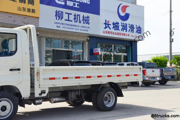 Foton Xiangling M1 Pro Luxe 1.6L 122 ch 4X2(6 roues) Essence Camion plateau simple cabine 3,05 m (pneu arrière simple) Carrosserie (1) | 86T