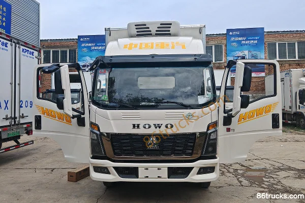 Sinotruk Tongshuai 140 ch 4X2(6 roues) LNG 8 vitesses camion frigorifique 4,08 m Extérieur (2) | 86Trucks