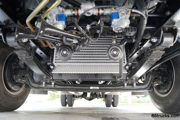 Feidi MV5 2L CNG 150hp 4X2(6 wheels) Fast Gear 8-speed 3.85m single-row panel van light truck Chassis (1) | 86Trucks