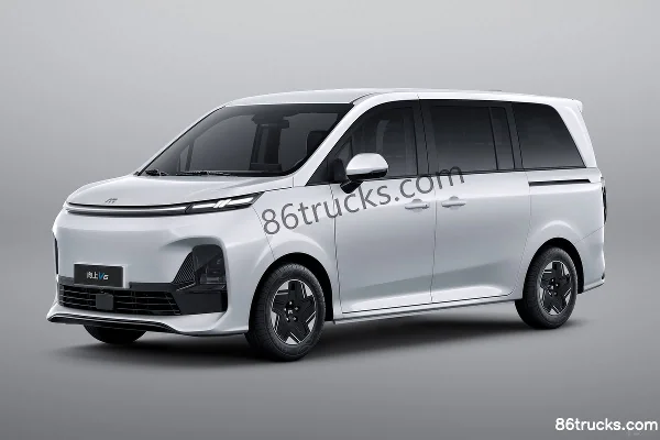 SRM SRM Xiangshang V6 Electric Panel Van