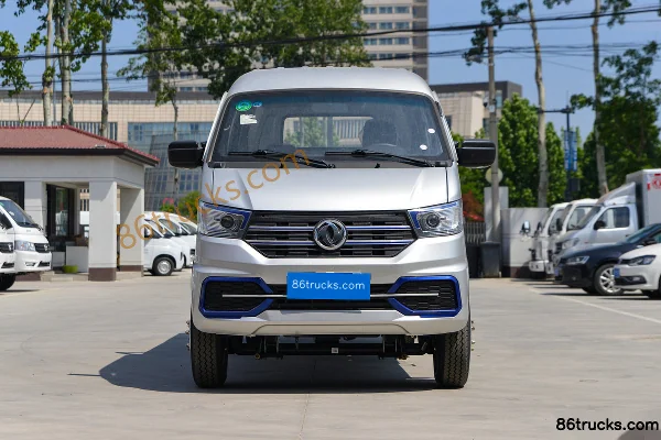 Dongfeng Xiaobawang W08 1.5L 113 hp 4X2(6 wheels) 2.5m double-row flatbed light truck (China VI) Exterior (2) | 86Trucks