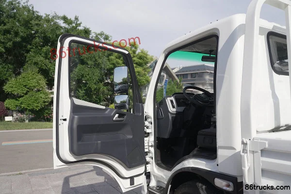 Feidi MV3 2L CNG 122hp 4X2(6 wheels) WLY 5-speed 4.15m single-row flatbed light truck Cab (1) | 86Trucks