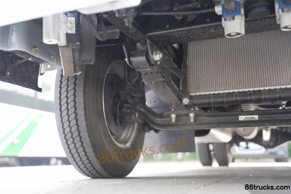 Feidi MV3 2L CNG 122hp 4X2(6 wheels) WLY 5-speed 4.15m single-row flatbed light truck Chassis (2) | 86Trucks