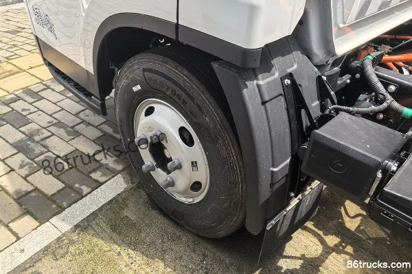 Foton Jidian Biaoding 4.2m Single Row Pure Electric Van Light Truck CATL 100kWh 4X2(6 wheels) Chassis (1) | 86Trucks