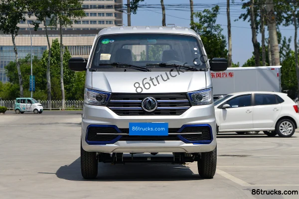 Dongfeng W08 1.2L Gasoline 91hp 4X2(6 wheels) 5-Speed 3.05m Single Row Flatbed Light Truck (New Interior) Exterior (2) | 86Trucks