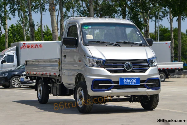 Dongfeng W08 1.2L Gasoline 91hp 4X2(6 wheels) 5-Speed 3.05m Single Row Flatbed Light Truck (New Interior) Exterior