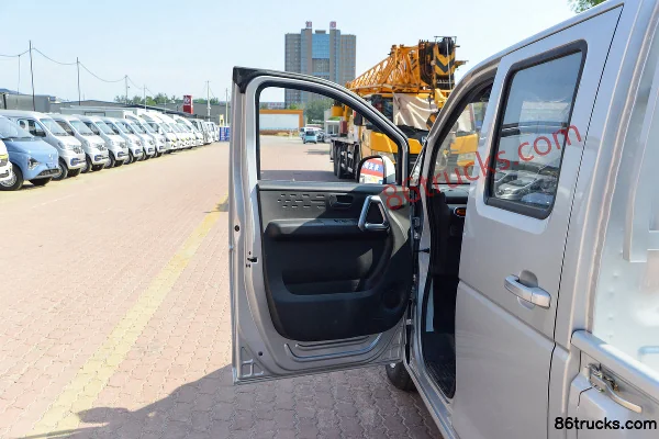 Dongfeng T7 1,6 L essence 122 ch 4X2(6 roues) 3,19 m camionnette de vente à cabine simple (1) | 86Trucks