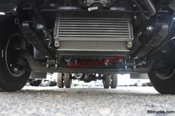 JAC Junling A6 2.5L Diesel 170hp 4X2(6 wheels) Xingrui 6-speed 4.15m single-row van light truck Chassis (1) | 86Trucks