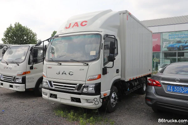 JAC Junling V7 141 hp 4X2(6 wheels) 6.2 m single-row van cargo truck Exterior (3) | 86Trucks