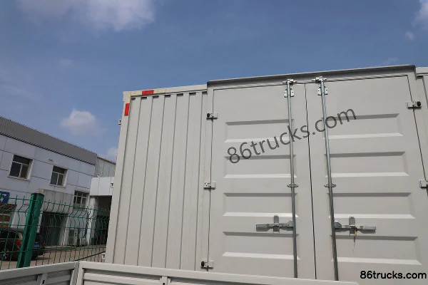 JAC Junling V7 141 hp 4X2(6 wheels) 6.2 m single-row van cargo truck Body (1) | 86Trucks