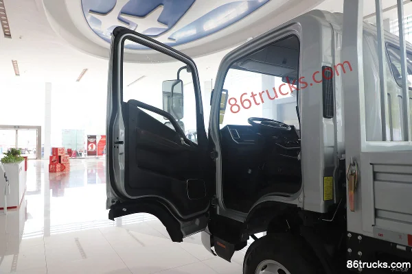 JAC Shuailing S9 170 ch 4X2(6 roues) camion léger plateau 4,18 m cabine simple (Fast Gear 8 vitesses) (1) | 86Trucks