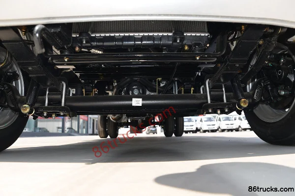 Dongfeng W08 1.6L Gasoline 123 hp 4X2(6 wheels) WLY 5-Speed Dual Rear Wheels 3.7m Single Row Flatbed Mini Truck Chassis (1) | 86Trucks