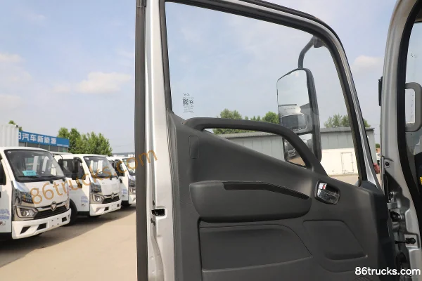 Foton Aoling New Jieyun Youth Invincible Edition 150hp 4X2(6 wheels) 4.14m single-row van light truck Cab (3) | 86Trucks