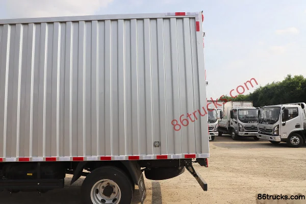 Foton Aoling New Jieyun Youth Invincible Edition 150hp 4X2(6 wheels) 4.14m single-row van light truck Body (2) | 86Trucks