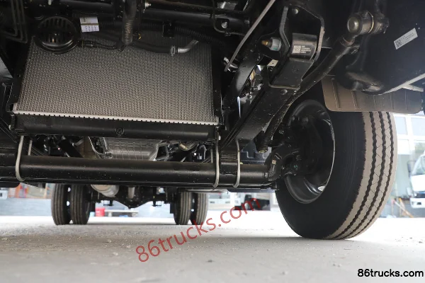 Foton Aumark M 2.0L 144 hp 4X2(6 wheels) Gasoline 3.815m Single Row Box Mini Truck Chassis (3) | 86Trucks
