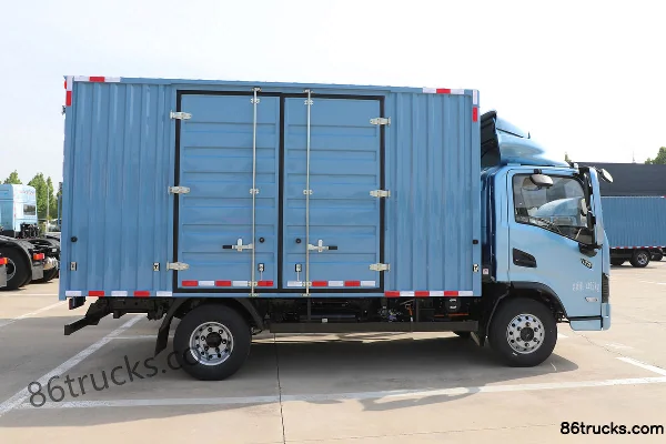 Yutong C5 Standard Edition Mid Body Air Brake 4.2m Single Row Pure Electric Van Light Truck Shenlan 127.51kWh 4X2(6 wheels) Exterior (3) | 8