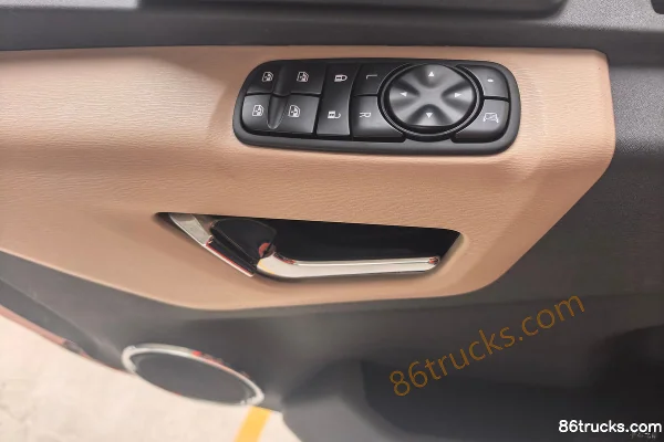Dongfeng Tianlong KL 6X4(10 roues) High Roof Pure Electric Tractor Truck CATL 400kWh Cabine (2) | 86Trucks
