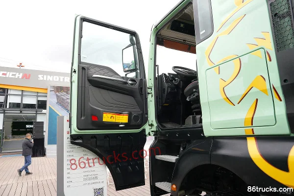 Sitrak G7S 8X4(12 roues) 8m Electric Dump Truck Sinotruk 600kWh Cabine (1) | 86Trucks