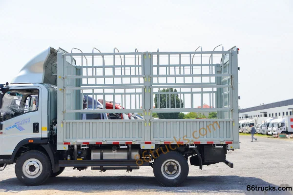 Sinotruk HOWO Tongsai 2.5L Diesel 185hp 4X2(6 wheels) Sinotruk 12-speed 4.15m single-row cage-type light truck Body (2) | 86Trucks