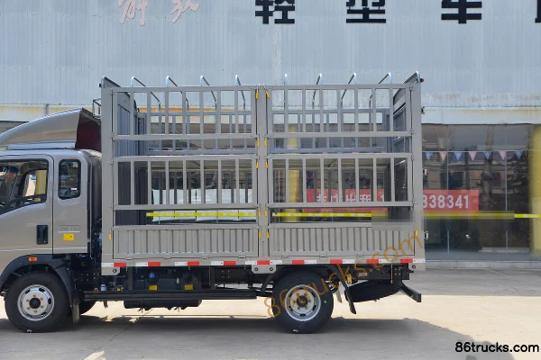 Sinotruk HOWO Hanjiang M 145 hp 4X2(6 wheels) 3.85 m semi-row stake truck Body (2) | 86Trucks