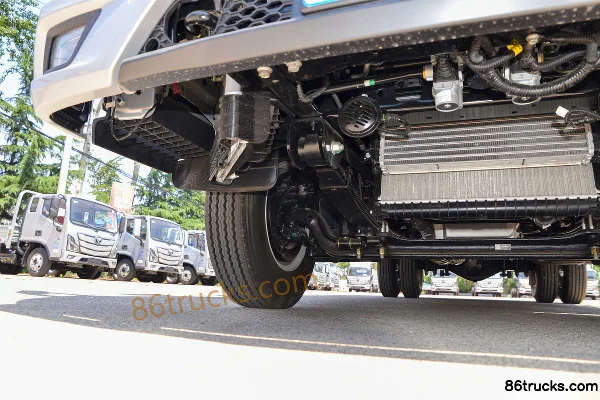 Foton S1 Changying Edition 2.5L Diesel 165 hp 4X2(6 wheels) 6-Speed 4.17m Single Row Flatbed Light Truck Chassis (2) | 86Trucks