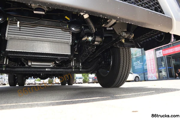 Foton S1 Changying Edition 2.5L Diesel 189 hp 4X2(6 wheels) WLY 6-speed Air Brake 3.83m Semi-row Panel Light Truck Chassis (3) | 86Trucks