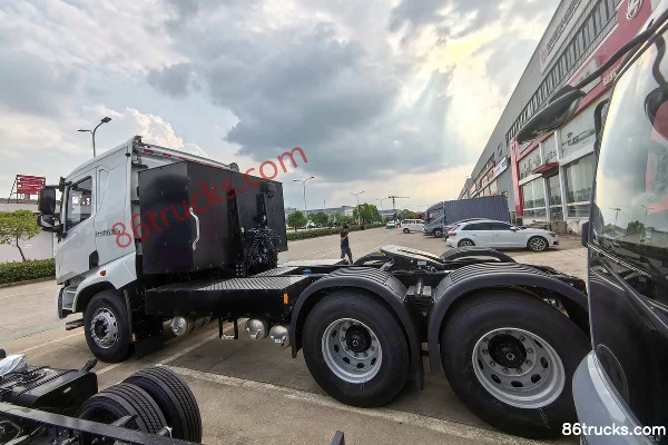 BYD Q3 6X4(10 wheels) Electric Tractor Truck Fudi 452kWh Exterior (3) | 86Trucks