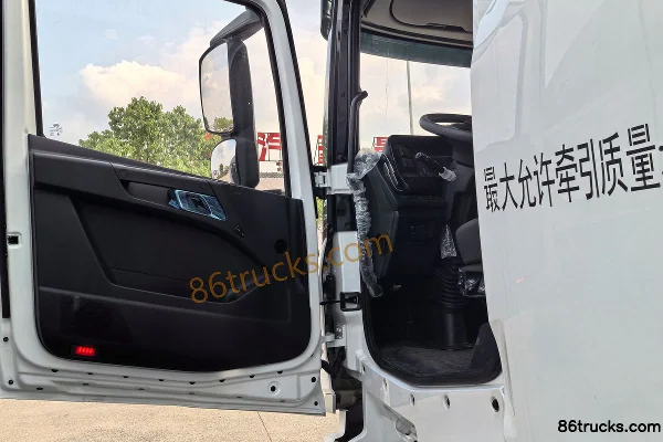 BYD Q3 6X4(10 wheels) Electric Tractor Truck Fudi 452kWh Cab (2) | 86Trucks