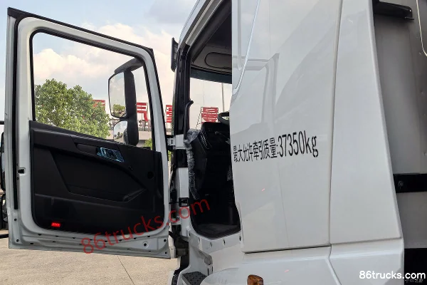 BYD Q3 6X4(10 wheels) Electric Tractor Truck Fudi 452kWh Cab (1) | 86Trucks
