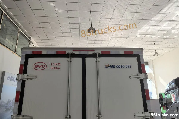 BYD T4 Tech Edition 3.7m Single Row Pure Electric Box Light Truck BYD 62.36kWh 4X2(6 wheels) Body (3) | 86Trucks