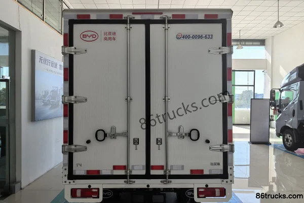 BYD T4 Tech Edition 3.7m Single Row Pure Electric Box Light Truck BYD 62.36kWh 4X2(6 wheels) Body (2) | 86Trucks