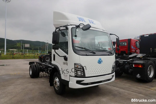 Dongfeng Yiwei 2 Air Brake 4.165m Single Row Pure Electric Van Light Truck CATL 100.46kWh 4X2(6 wheels) Exterior