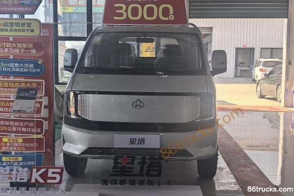 Changan Kuayue Xingta S5 Deluxe Edition 1.6L CNG 105 hp 4X2(6 wheels) WLY 5-Speed 3.8m Single Row Flatbed Mini Truck Exterior (2) | 86Trucks