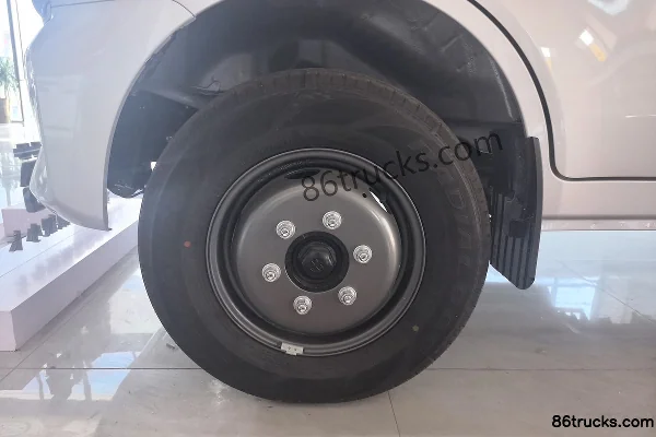 Changan Kuayue Xingta S5 Deluxe Edition 1.6L CNG 105 hp 4X2(6 wheels) WLY 5-Speed 3.8m Single Row Flatbed Mini Truck Chassis (3) | 86Trucks