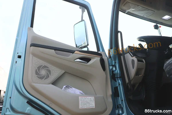 Dongfeng Yiwei 5 version super charge rapide 6X4(10 roues) tracteur routier 100% électrique EVE 453kWh Cabine (2) | 86Trucks