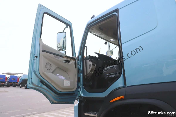 Dongfeng Yiwei 5 version super charge rapide 6X4(10 roues) tracteur routier 100% électrique EVE 453kWh Cabine (1) | 86Trucks