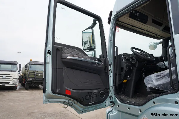 Sitrak G5 330 hp 4X2(6 wheels) Diesel AMT Automatic 6.9m Refrigerated Truck Cab (1) | 86Trucks