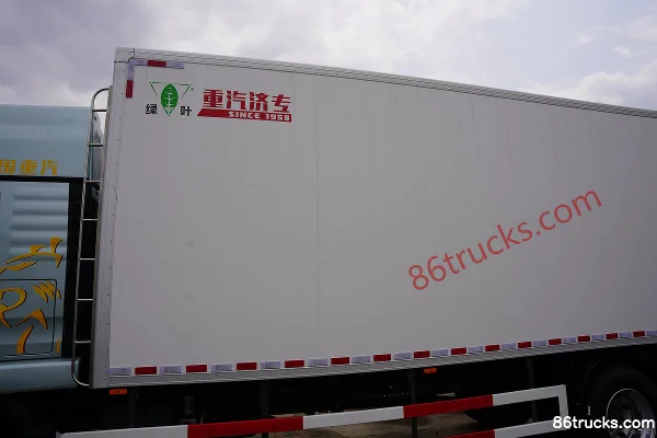 Sitrak G5 330 hp 4X2(6 wheels) Diesel AMT Automatic 6.9m Refrigerated Truck Body (2) | 86Trucks