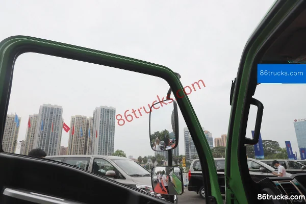 Dongfeng L1 2,5 L diesel 160 ch 4X2(6 roues) Fast Gear 8 vitesses 3 m camion benne Cabine (3) | 86Trucks