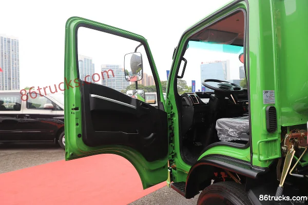 Dongfeng L1 2,5 L diesel 160 ch 4X2(6 roues) Fast Gear 8 vitesses 3 m camion benne Cabine (1) | 86Trucks