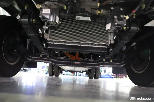 Dongfeng Yiwei 2 Smart Drive Edition Air Brake 4.165m Single Cab Pure Electric Van Light Truck CATL 140.41kWh 4X2(6 wheels) Chassis (1) | 86