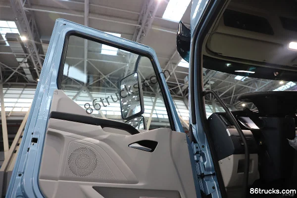 Dongfeng H5 4X2(6 wheels) Air Brake 9.8m Electric Box Cargo Truck Guoxuan 215.424kWh Cab (2) | 86Trucks
