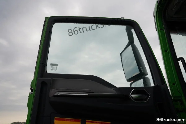 Sinotruk HOWO TX7 PRO Wozun Edition 12.4L Diesel 540 hp 8X4(12 wheels) Sinotruk 12-speed 8.5m Day Cab Dump Truck (3) | 86Trucks