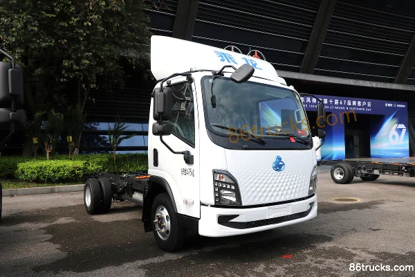 Dongfeng Yiwei 2 Air Brake 4.165m Single Row Pure Electric Box Light Truck CALB 133.947kWh 4X2(6 wheels) Exterior